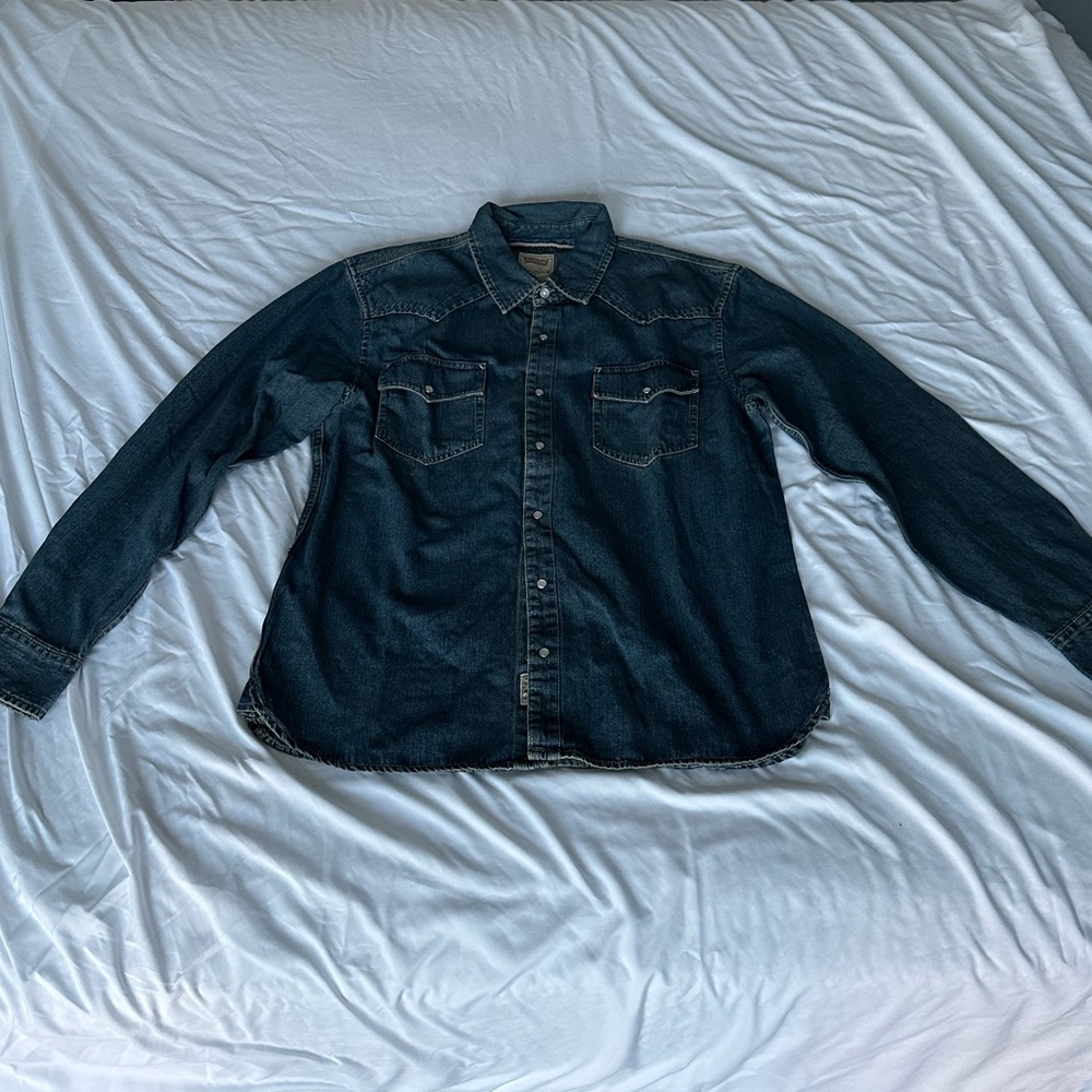 Women’s Levi’s Denim Jacket